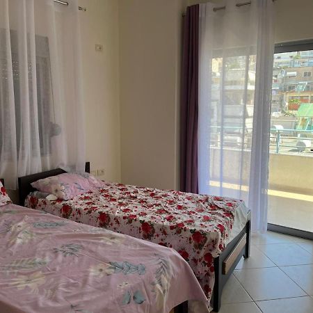 Saranda City Center & Beach Apartament 2 Bed Room Esterno foto