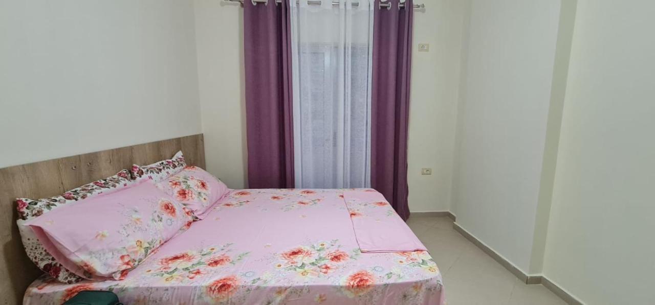 Saranda City Center & Beach Apartament 2 Bed Room Esterno foto