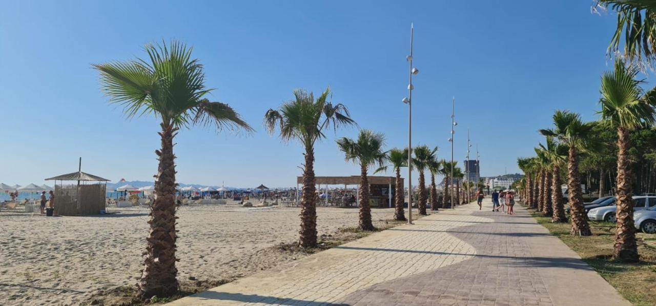 Saranda City Center & Beach Apartament 2 Bed Room Esterno foto