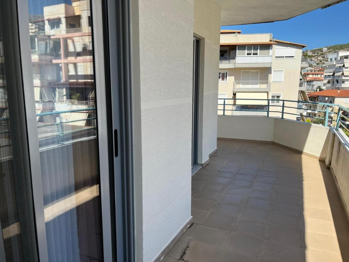 Saranda City Center & Beach Apartament 2 Bed Room Esterno foto