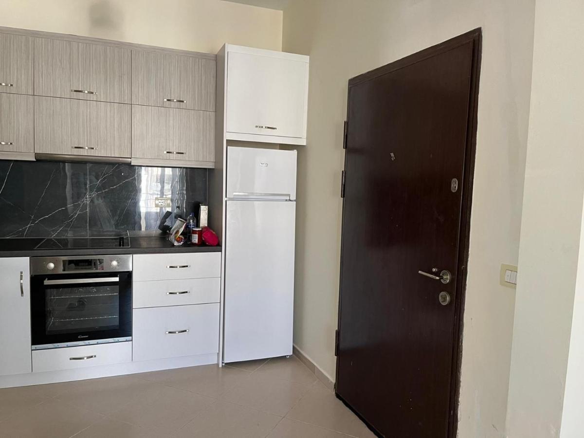 Saranda City Center & Beach Apartament 2 Bed Room Esterno foto