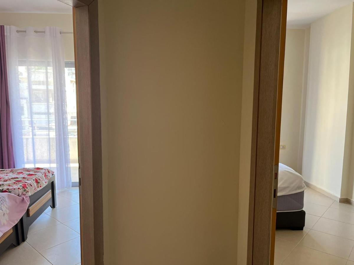 Saranda City Center & Beach Apartament 2 Bed Room Esterno foto